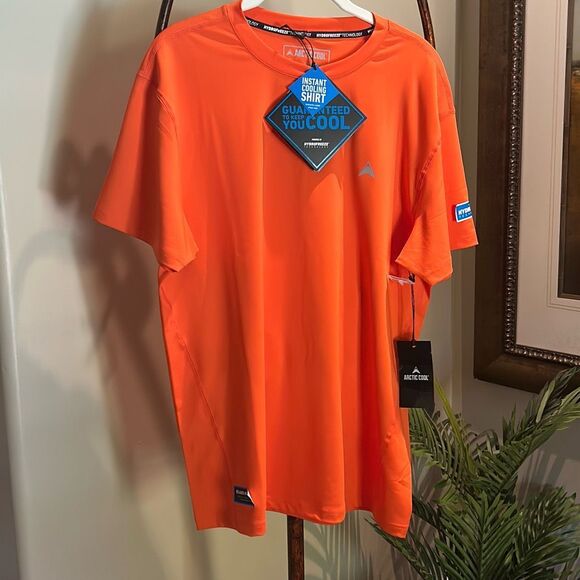 Hydrofreeze Cooling Orange  Tee Shirt NWT - Picture 1 of 5